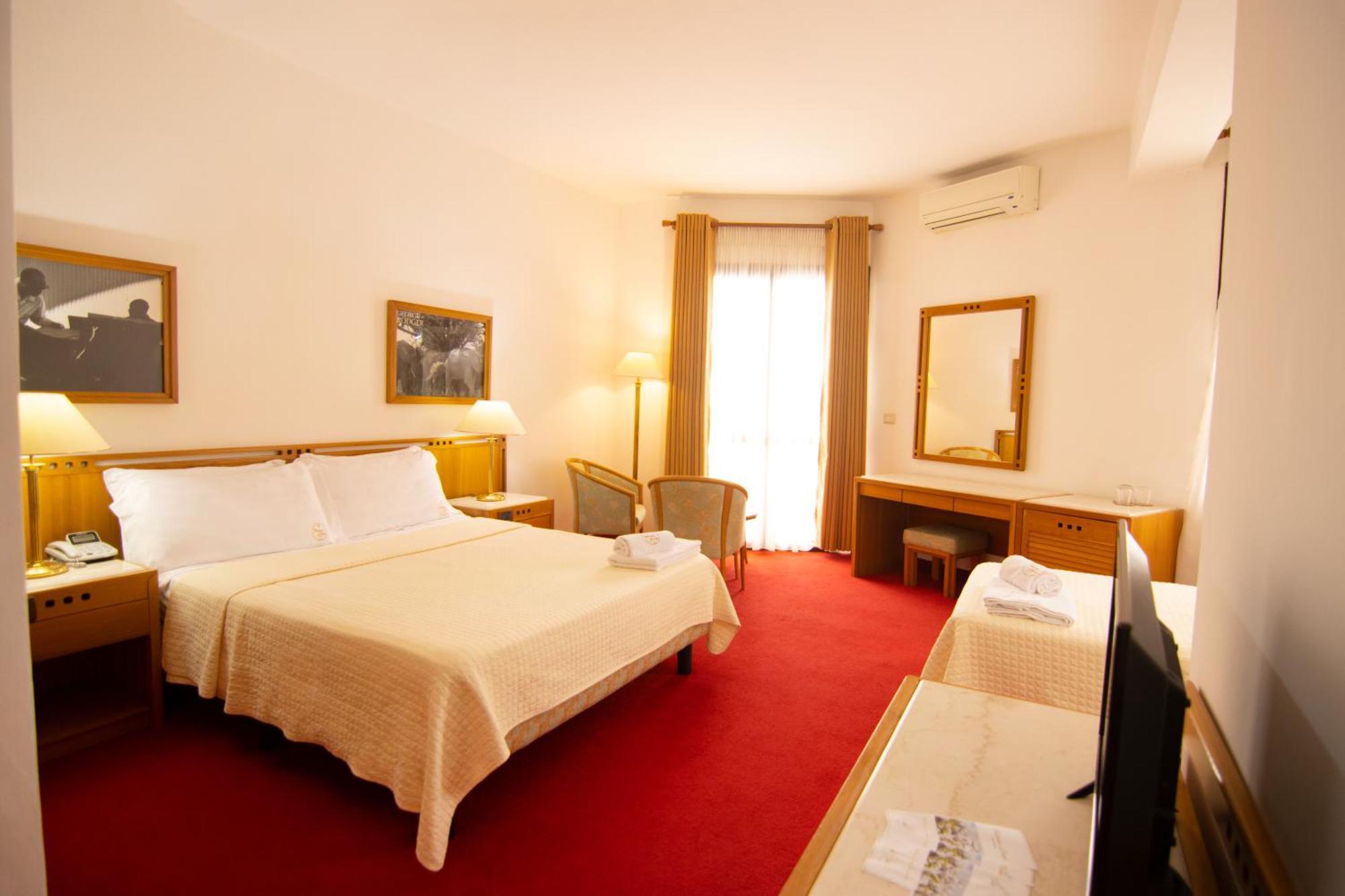 Chateau Linza Hotel 4*